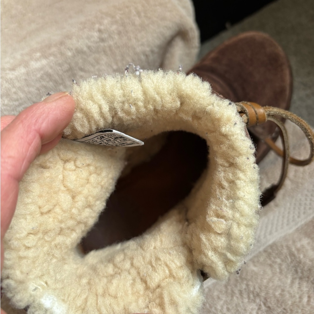 UGG “Cove” Brown Ankle Boots - Picture 7 of 9